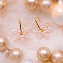 Load image into Gallery viewer, Snowflake Earrings
