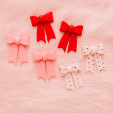 Load image into Gallery viewer, Bow Studs